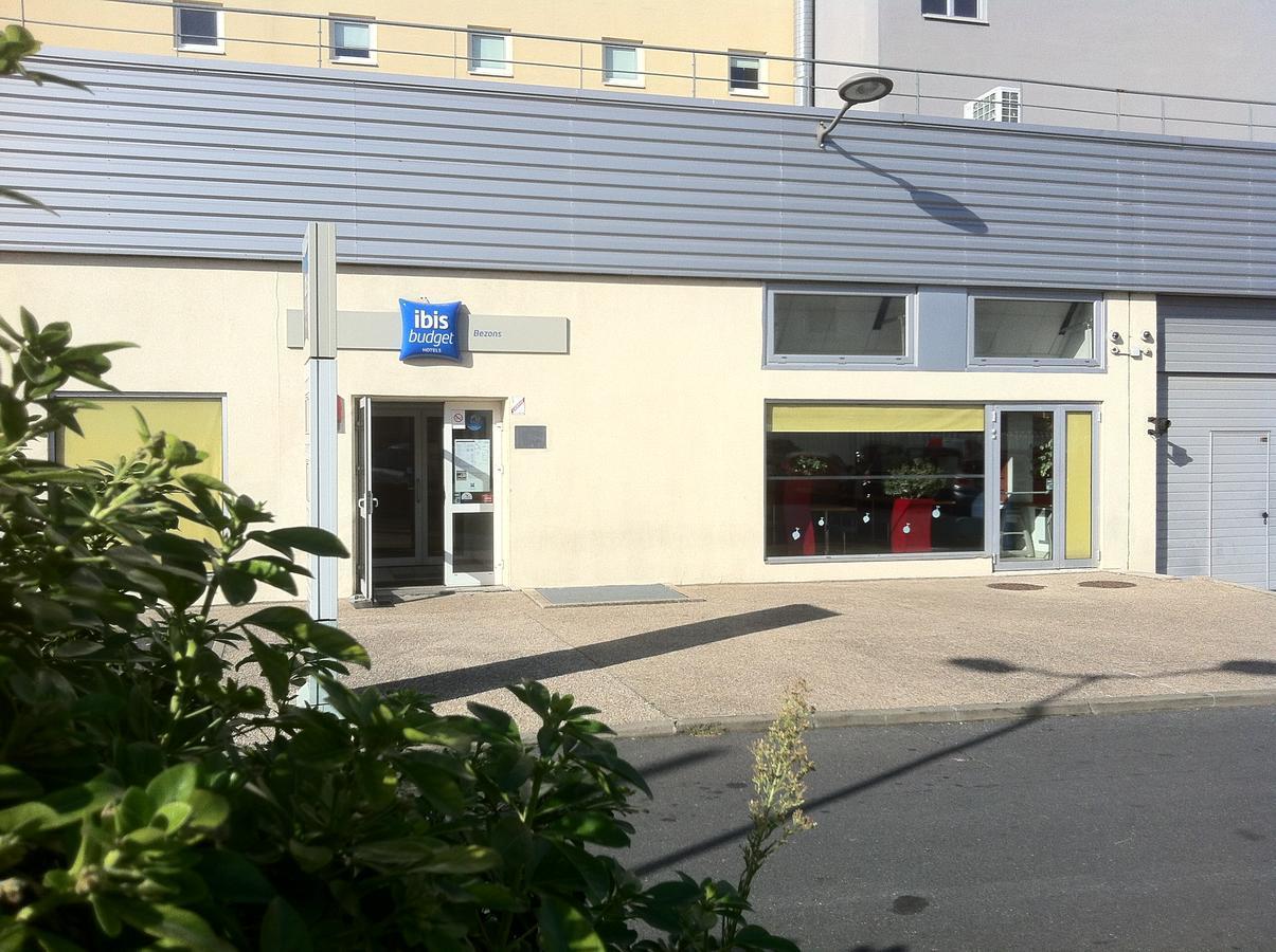 Ibis Budget Bezons Buitenkant foto