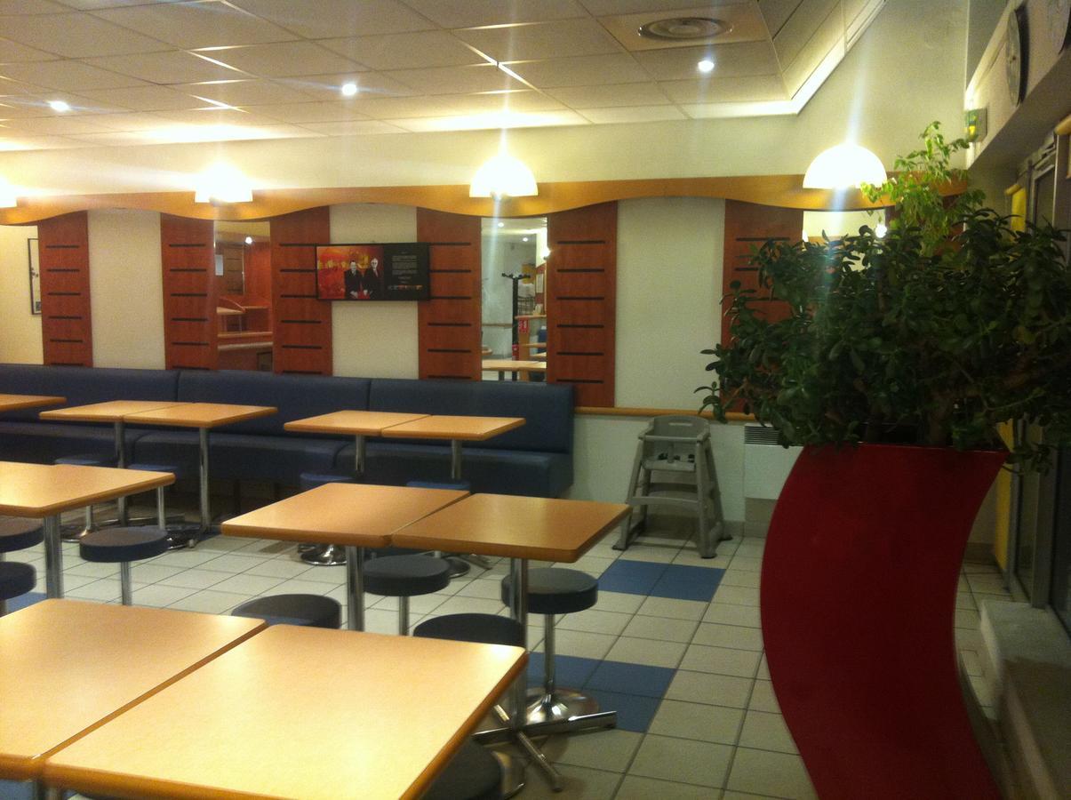 Ibis Budget Bezons Buitenkant foto