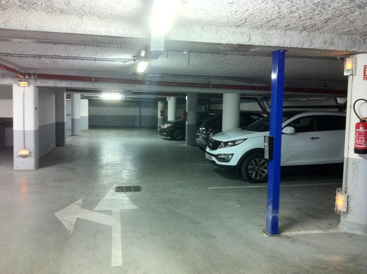 Ibis Budget Bezons Buitenkant foto