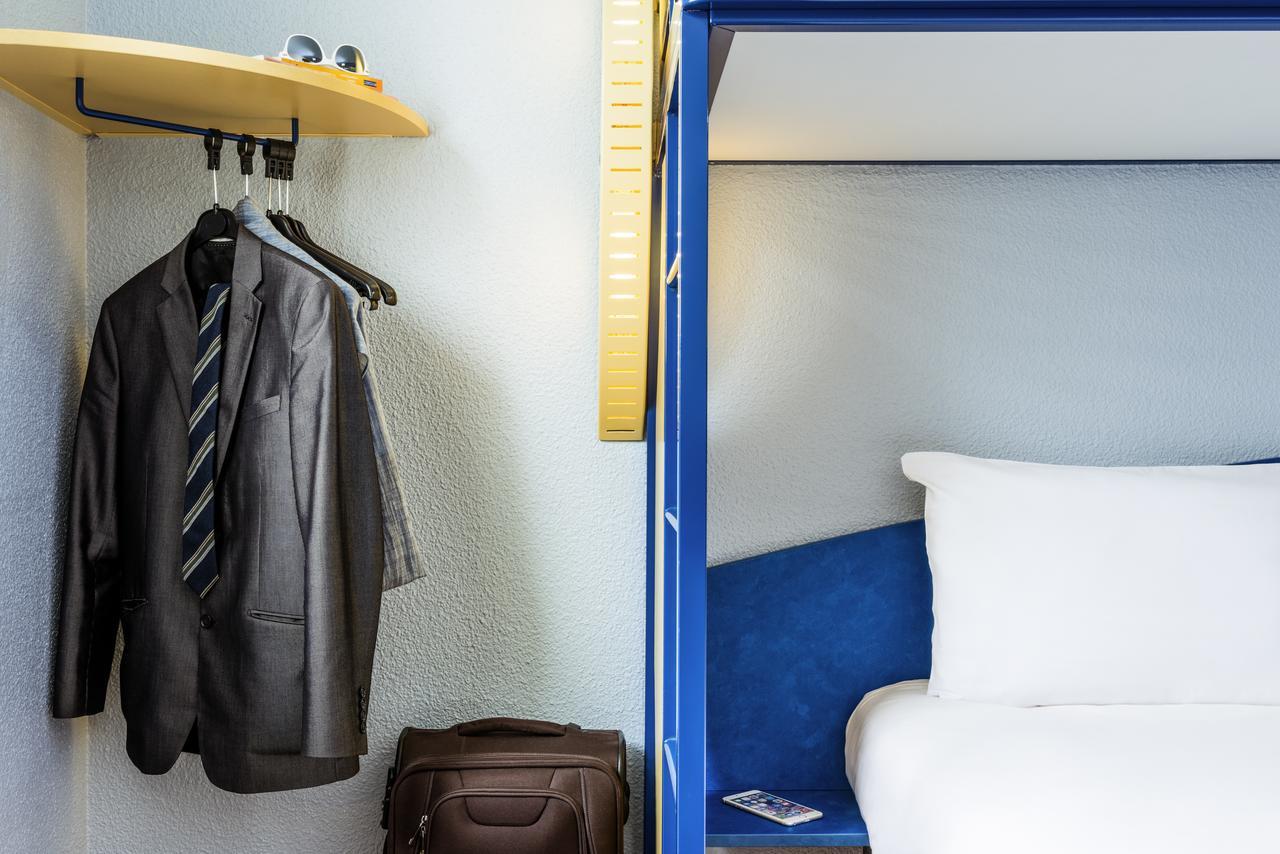 Ibis Budget Bezons Buitenkant foto