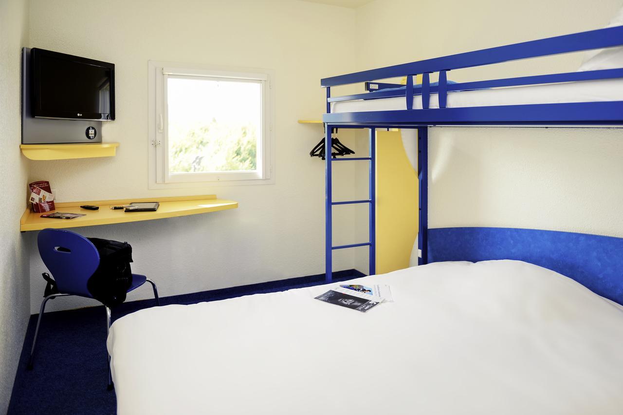 Ibis Budget Bezons Buitenkant foto